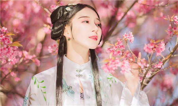 乡城供卵试管婴儿：助您实现家庭梦想的科学方案
